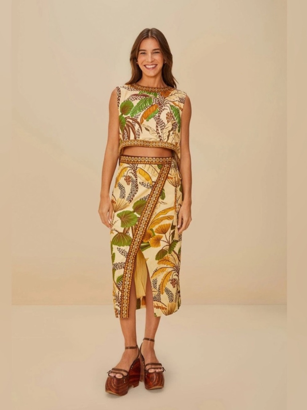 FARM RIO Sand Foliage Sketch Lenzing™ Ecovero™ Euroflax™ skirt and top set